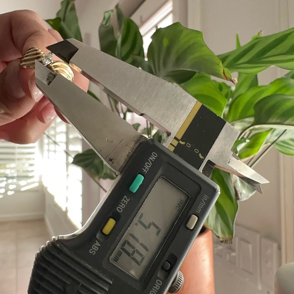 Vintage Marquise Diamond Ring - 14kt Yellow Gold - Picture 7 of 10